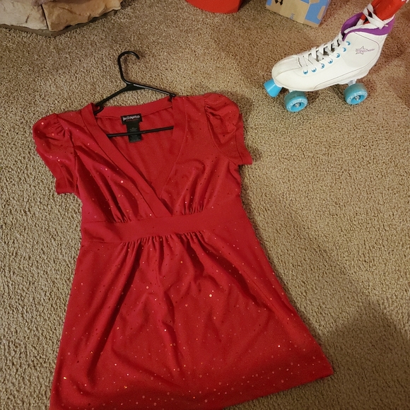 Red sparkling shirt - Picture 1 of 1
